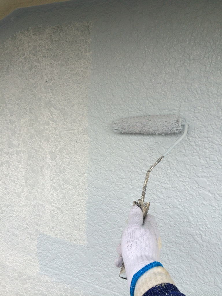 046