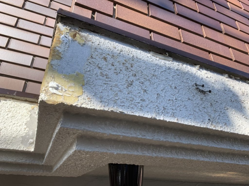 外壁塗膜の剥がれ