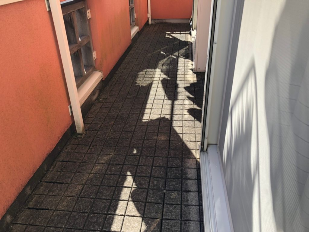 ベランダのタイル交換