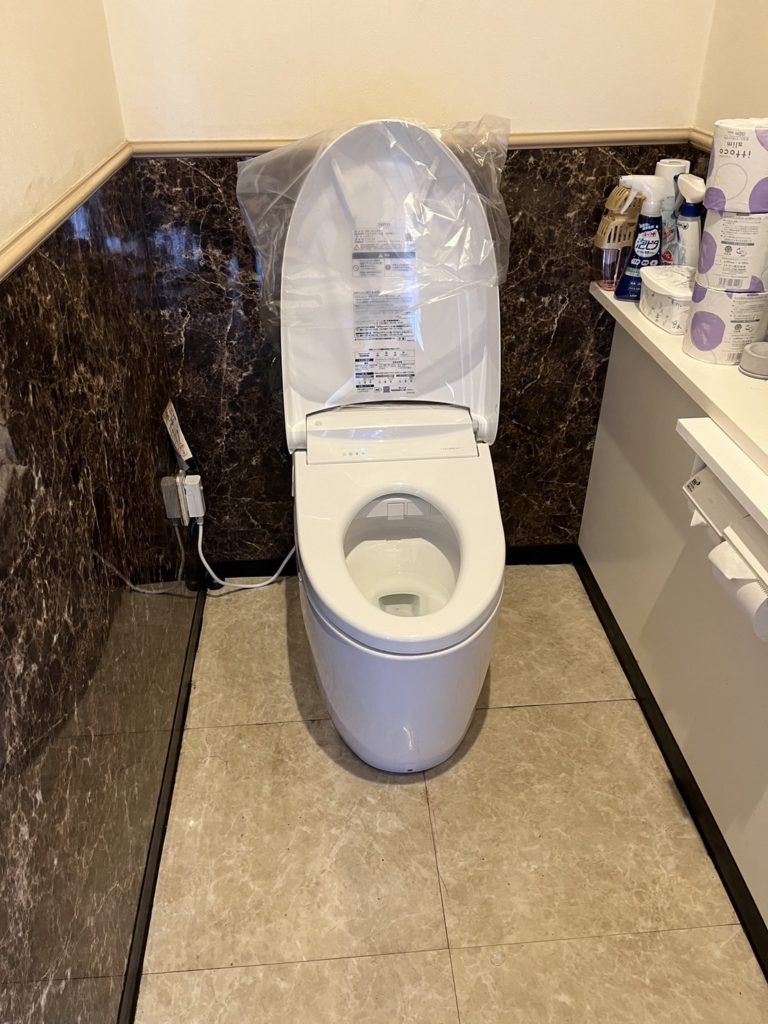 トイレ交換工事