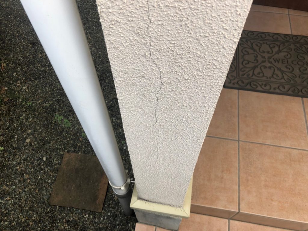 ひび割れ