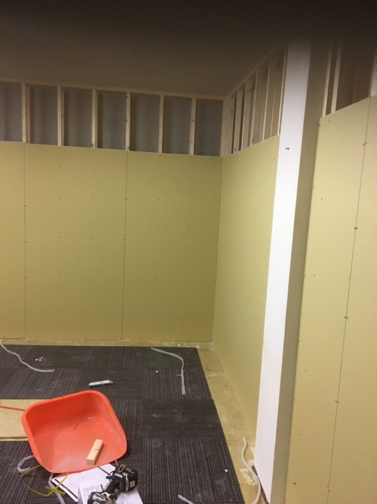 間取り変更施工中